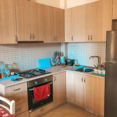 Mimi'S Beach Apartment Vlore Luaran gambar