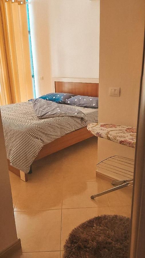 Mimi'S Beach Apartment Vlore Luaran gambar