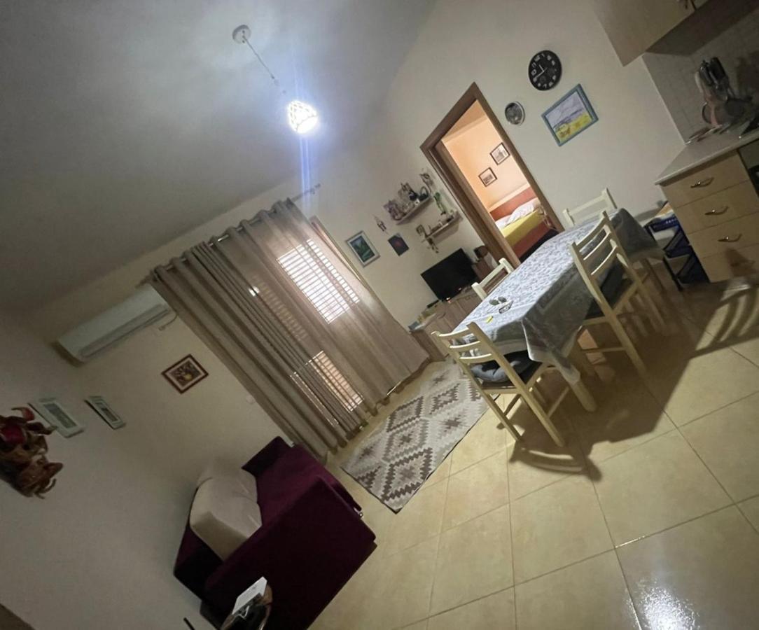 Mimi'S Beach Apartment Vlore Luaran gambar